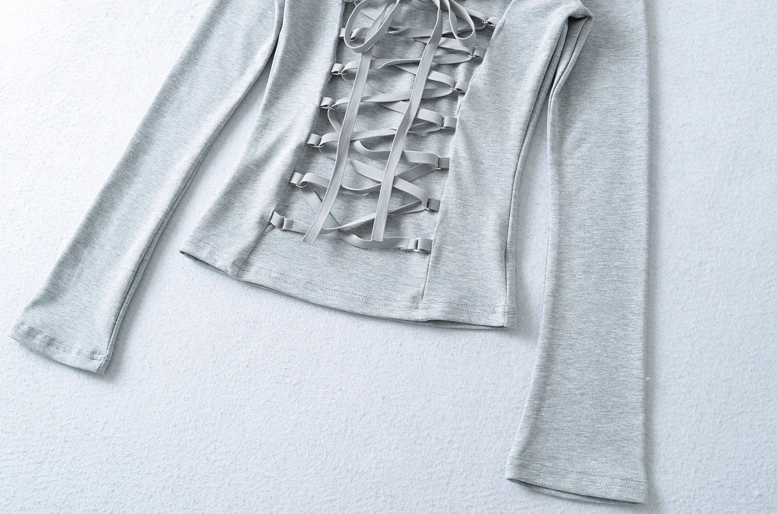 Crisluvᵀᴹ Women’s Y2K Lace-Up V-Neck Cropped Long Sleeve Top