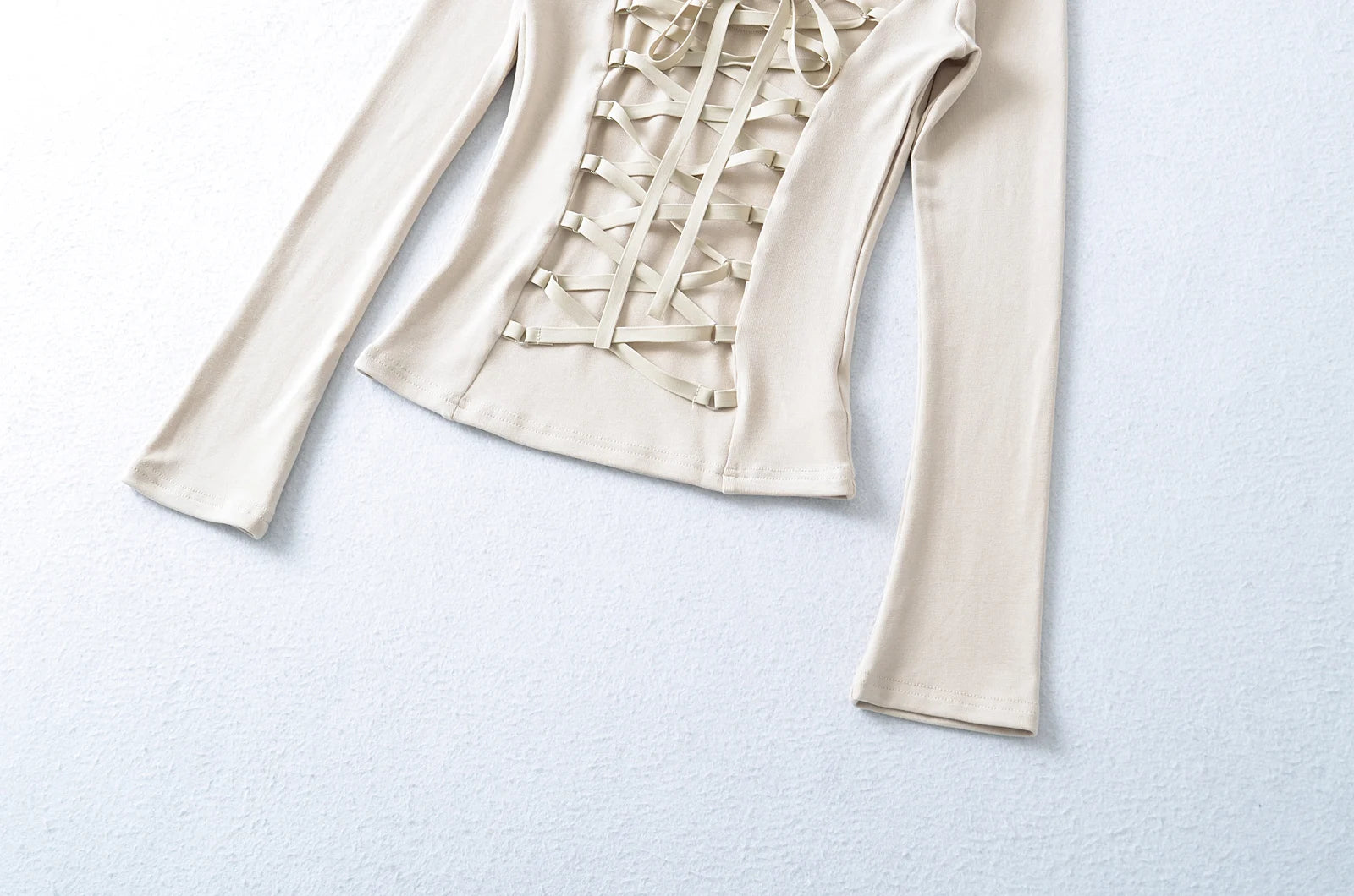 Crisluvᵀᴹ Women’s Y2K Lace-Up V-Neck Cropped Long Sleeve Top