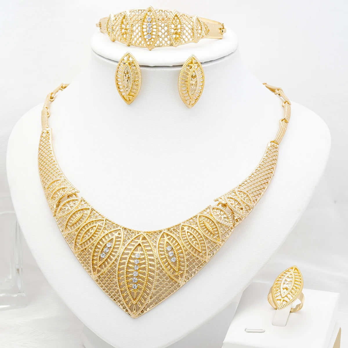 Crisluv™ 18k Gold-Plated Flower Jewelry Set for Women