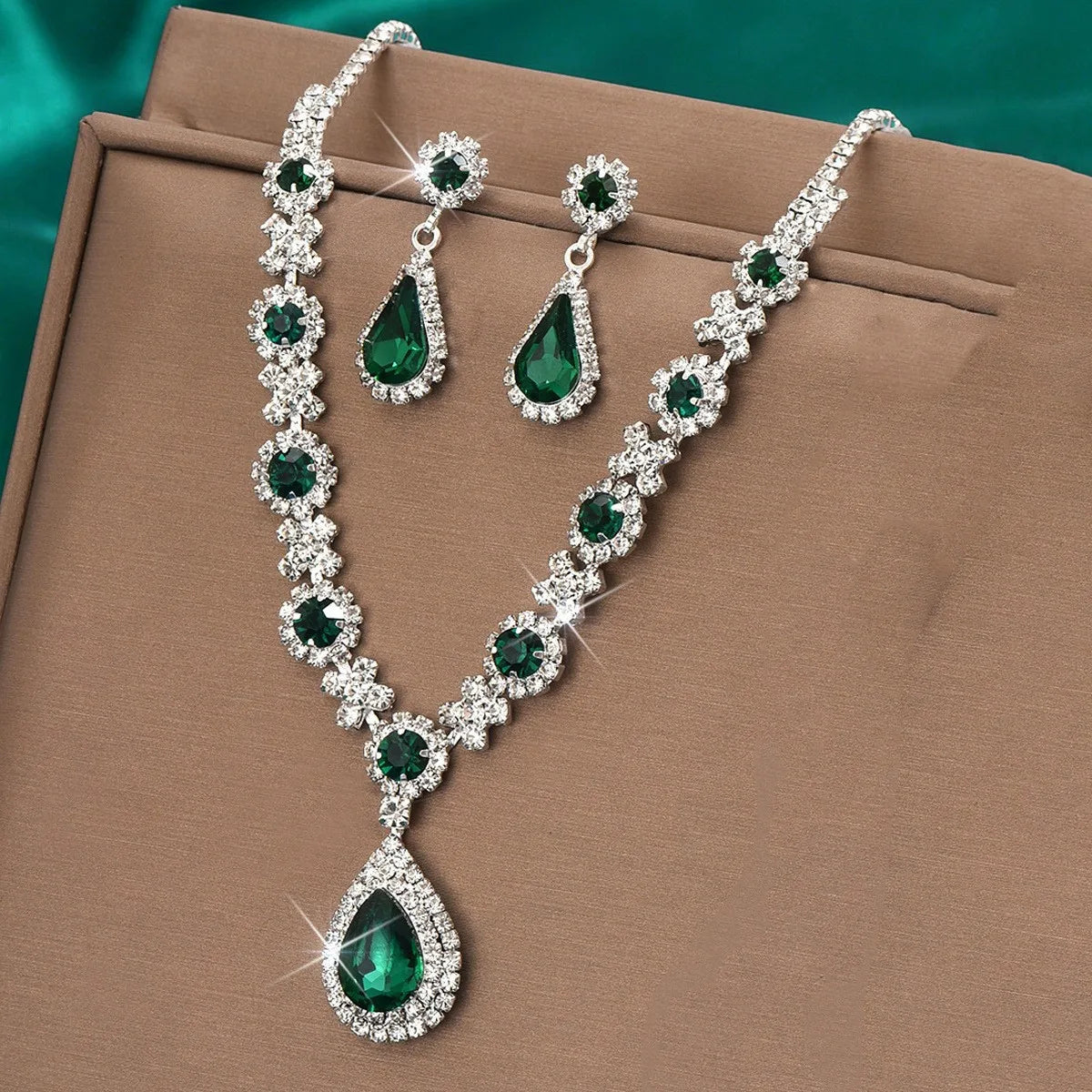 Crisluv™ Bridal Crystal Droplet Necklace & Earrings Set – 3-Piece Elegant Design