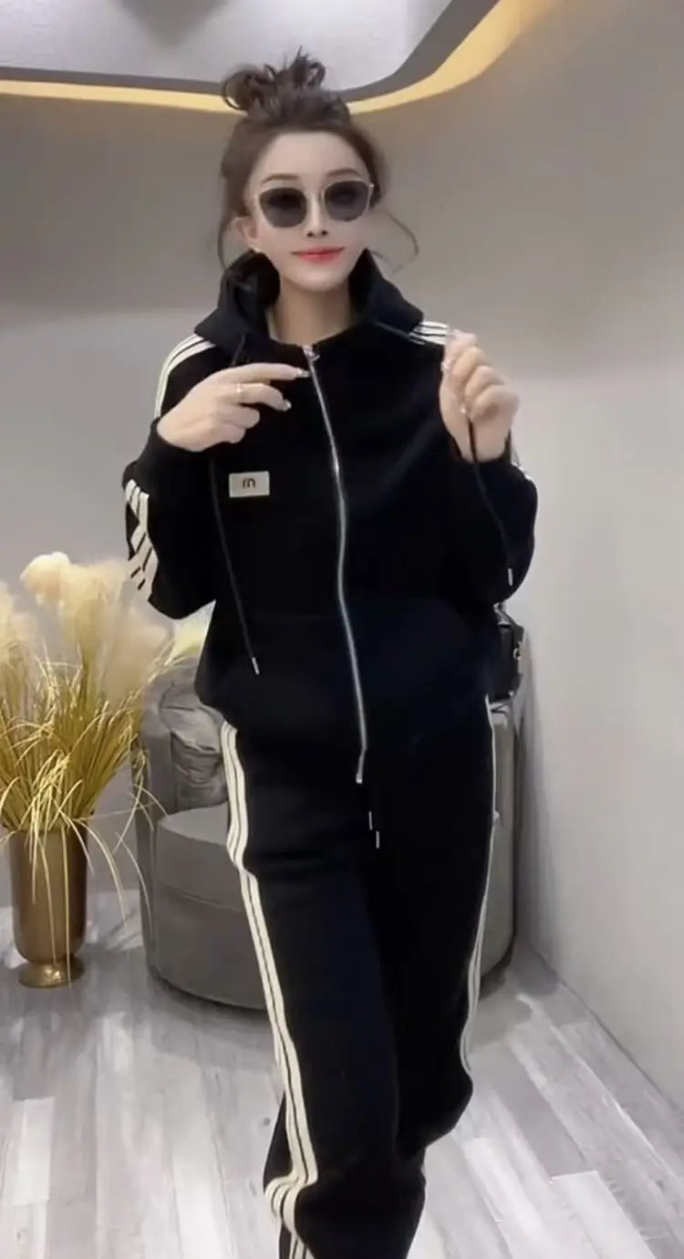 Fashionable Loose Sweatshirt Set Women&