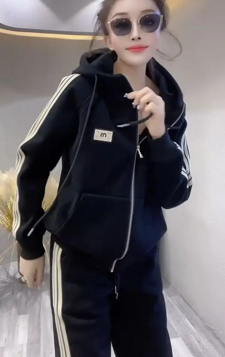 Fashionable Loose Sweatshirt Set Women&