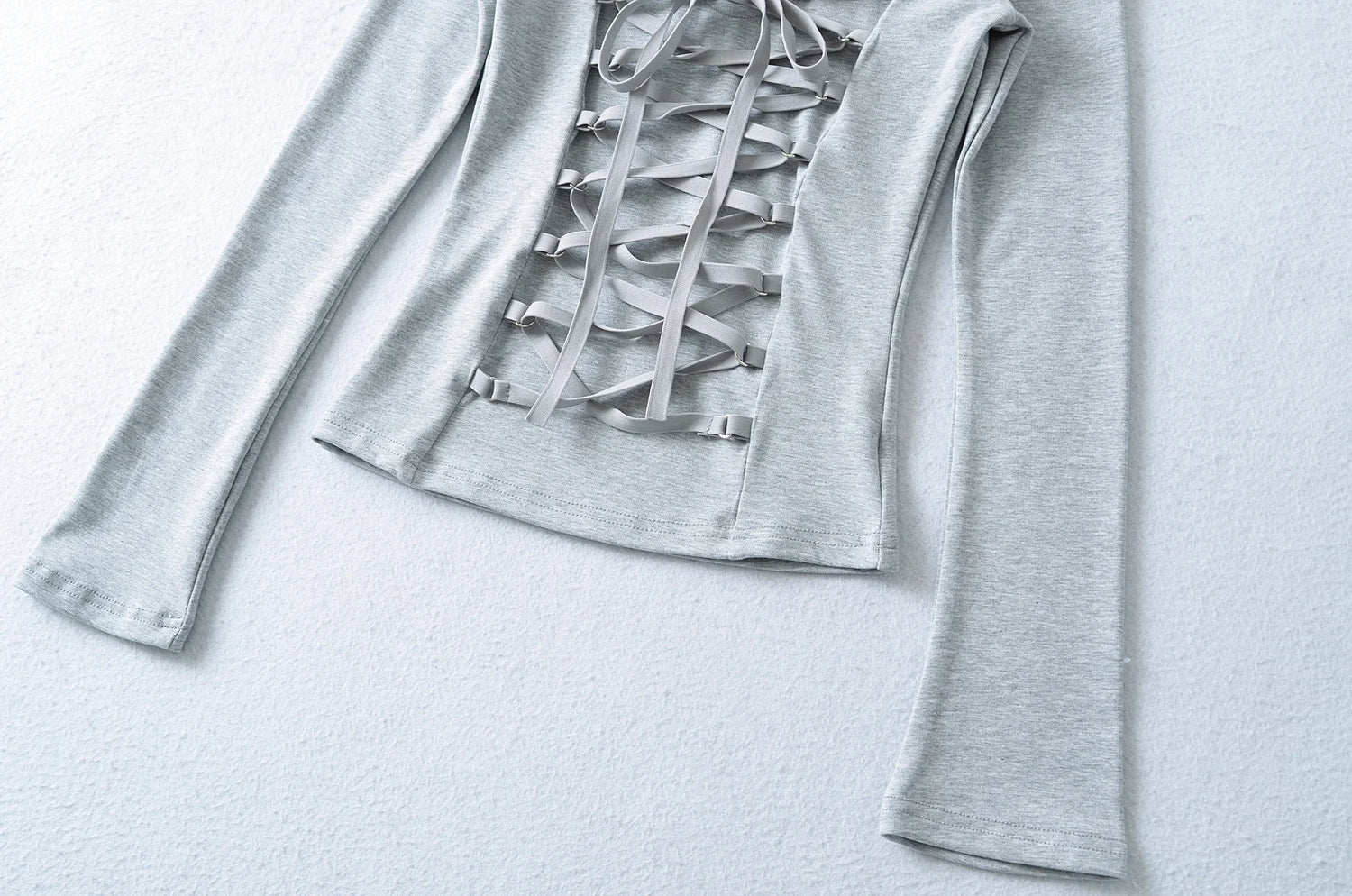 Crisluvᵀᴹ Women’s Y2K Lace-Up V-Neck Cropped Long Sleeve Top