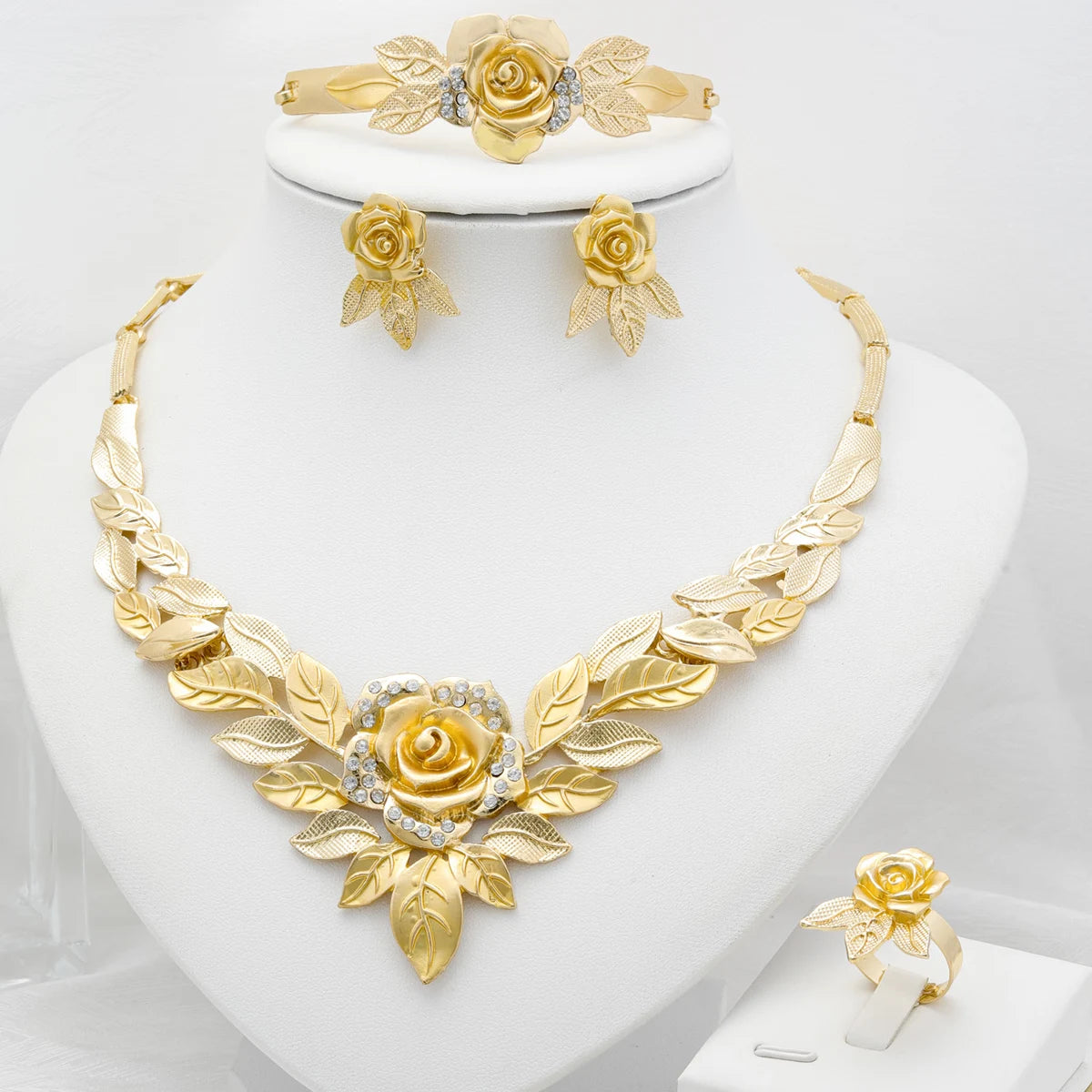 Crisluv™  18k Gold-Plated Flower Jewelry Set for Women