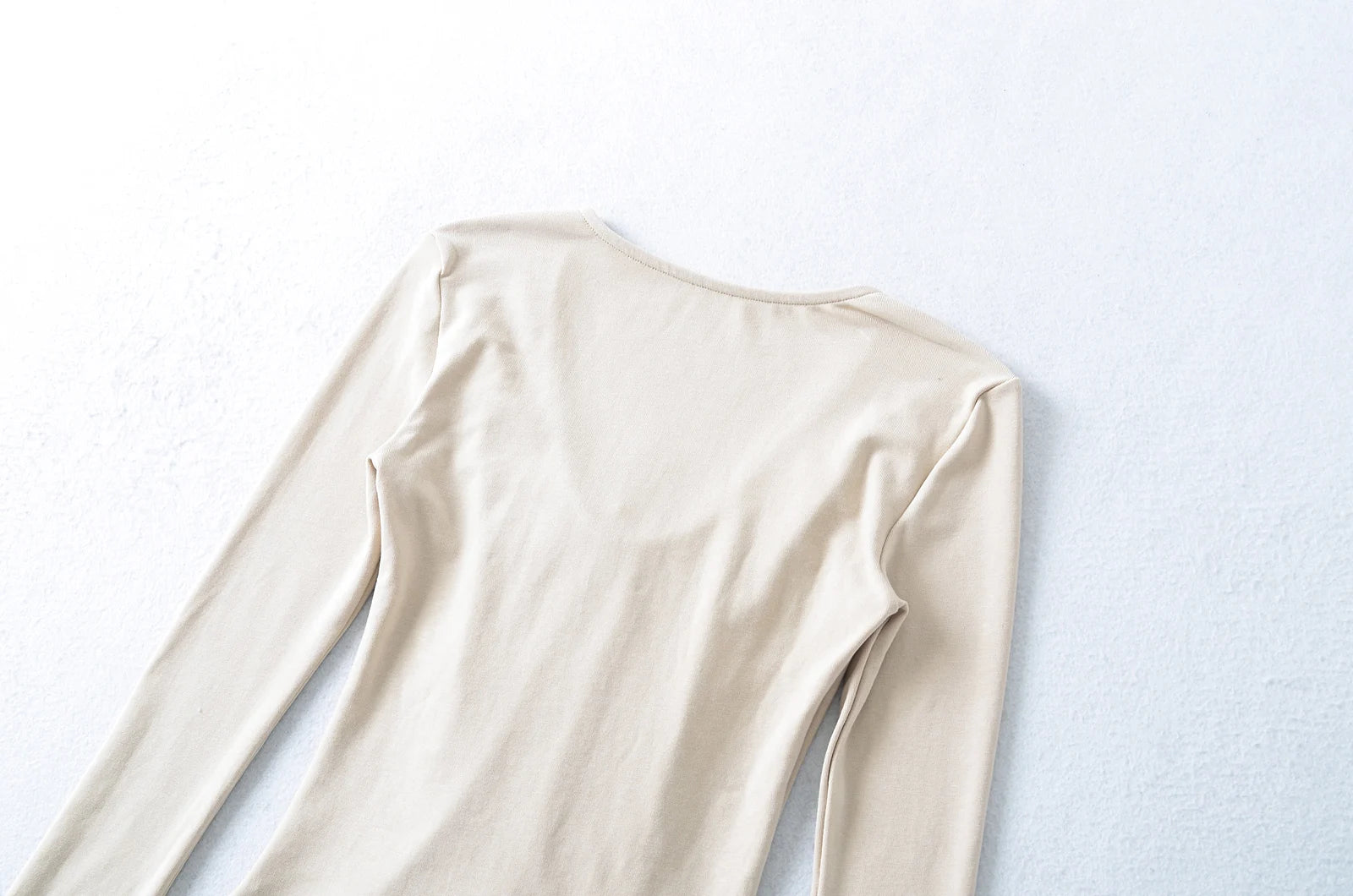 Crisluvᵀᴹ Women’s Y2K Lace-Up V-Neck Cropped Long Sleeve Top