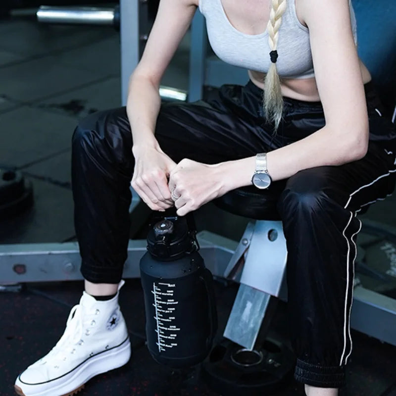 2L Portable Silicone Water Bottle With Handle Foldable Water Cup for Outdoor Sports Travel Fitness Leakproof BPA-Free Water Bott