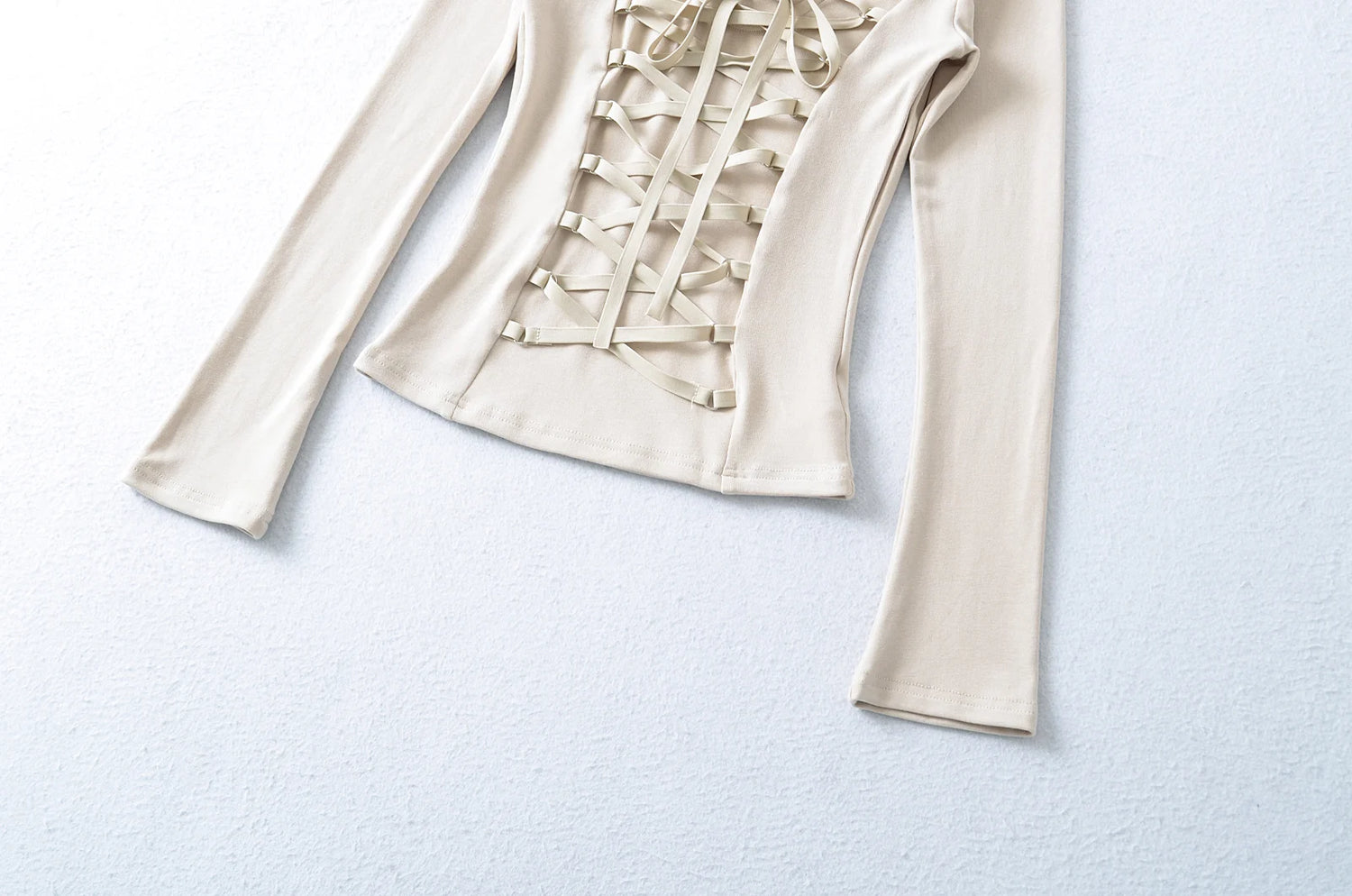 Crisluvᵀᴹ Women’s Y2K Lace-Up V-Neck Cropped Long Sleeve Top