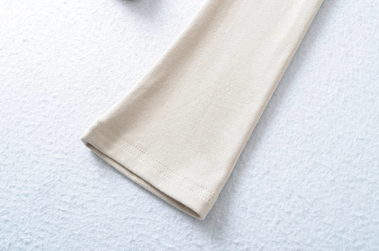 Crisluvᵀᴹ Women’s Y2K Lace-Up V-Neck Cropped Long Sleeve Top