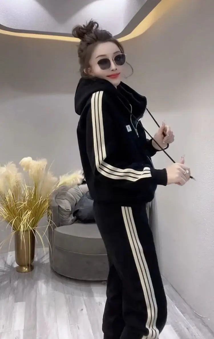 Fashionable Loose Sweatshirt Set Women&